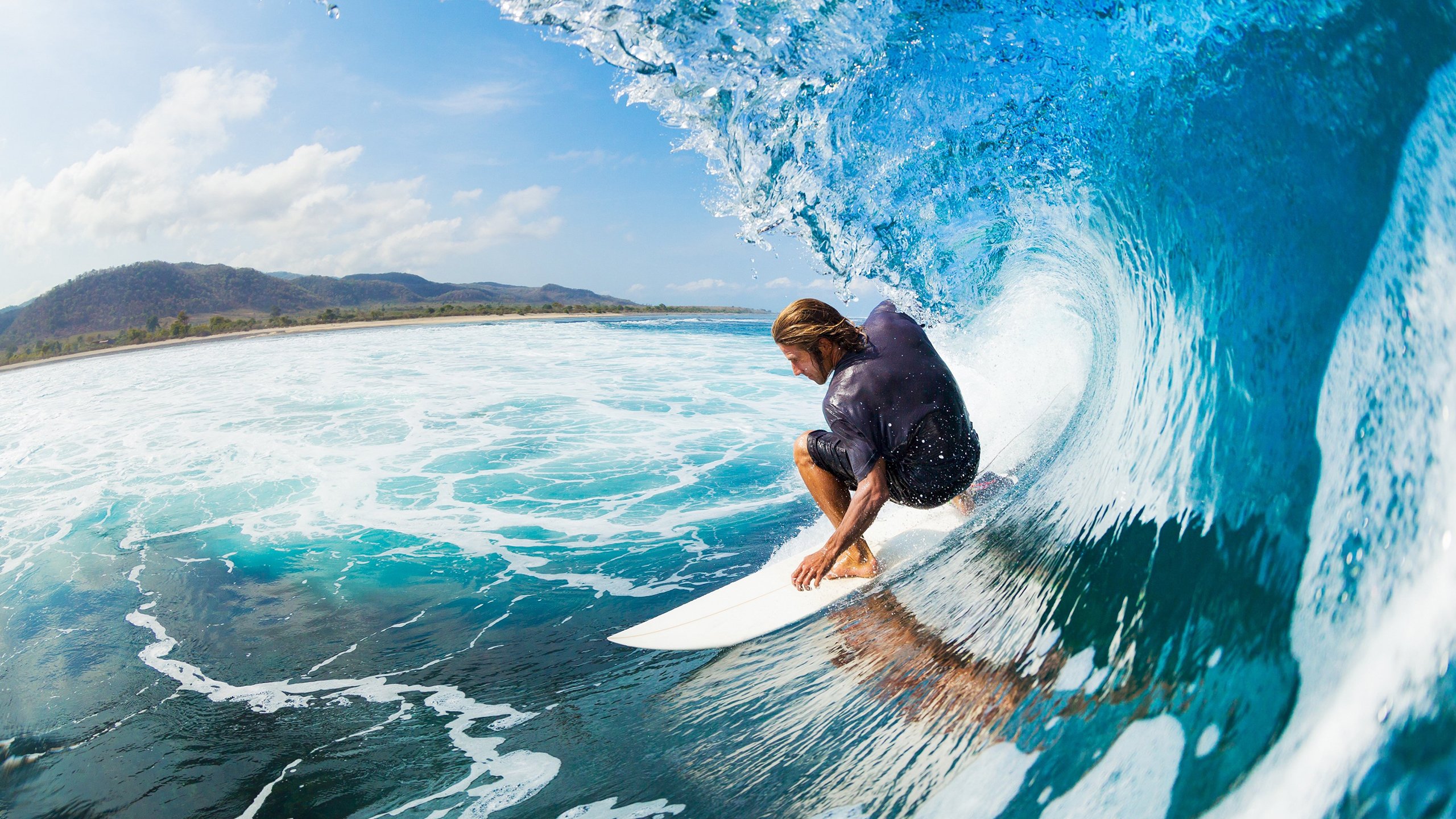 开云品牌-夜幕下的水上灯光秀，融合科技的运动新体验，水上灯光秀文案