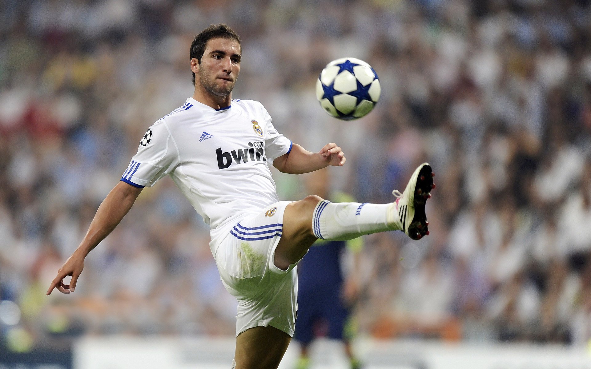 开云品牌-法甲战术变革，专家分析为何调整能带来比赛中的质变，为什么法甲不行